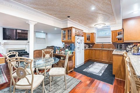 Photo 40 at 40 Oakdale Road, Maple, Vaughan