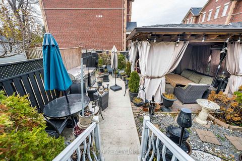 Photo 48 at 40 Oakdale Road, Maple, Vaughan