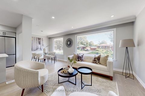 Photo 2 at 16 Woolwick Drive, Woburn, Toronto