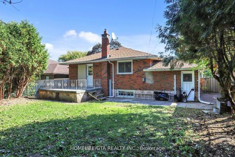 Photo 46 at 16 Woolwick Drive, Woburn, Toronto