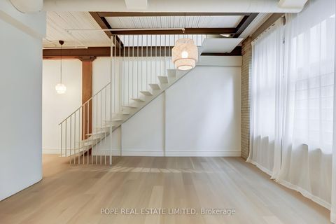 Photo 2 at 211 - 781 King Street W, Niagara, Toronto