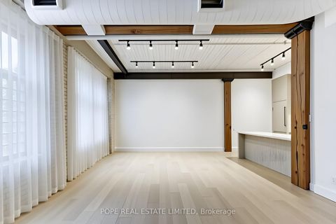 Photo 3 at 211 - 781 King Street W, Niagara, Toronto