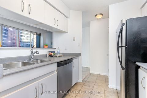 Photo 5 at 1004 - 24 Wellesley Street W, Bay Street Corridor, Toronto