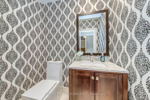 Photo 16 at 51 - 4345 Bloor Street W, Markland Wood, Toronto