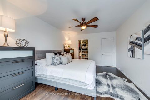 Photo 22 at 51 - 4345 Bloor Street W, Markland Wood, Toronto