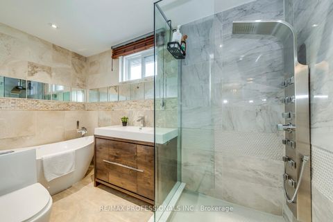 Photo 23 at 51 - 4345 Bloor Street W, Markland Wood, Toronto