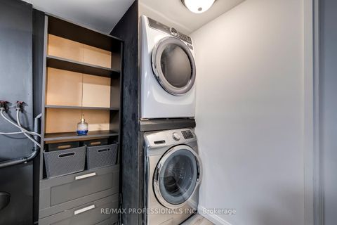 Photo 34 at 51 - 4345 Bloor Street W, Markland Wood, Toronto