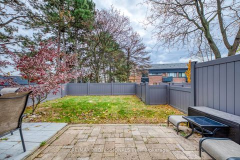 Photo 36 at 51 - 4345 Bloor Street W, Markland Wood, Toronto