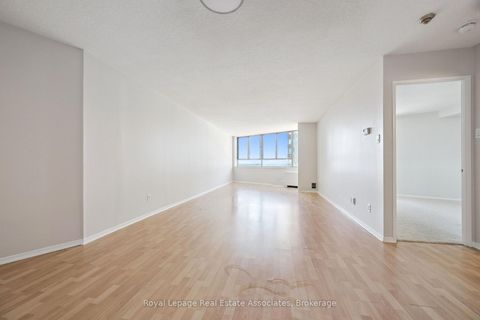 Photo 2 at 1004 - 260 Queens Quay W, Waterfront Communities C1, Toronto