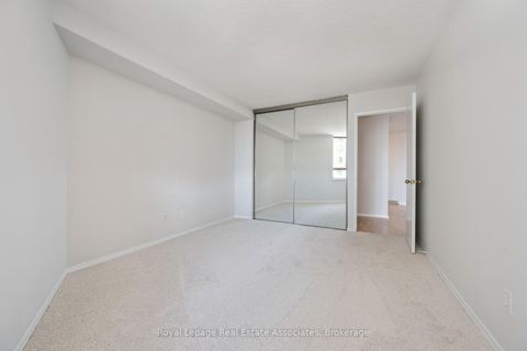 Photo 10 at 1004 - 260 Queens Quay W, Waterfront Communities C1, Toronto