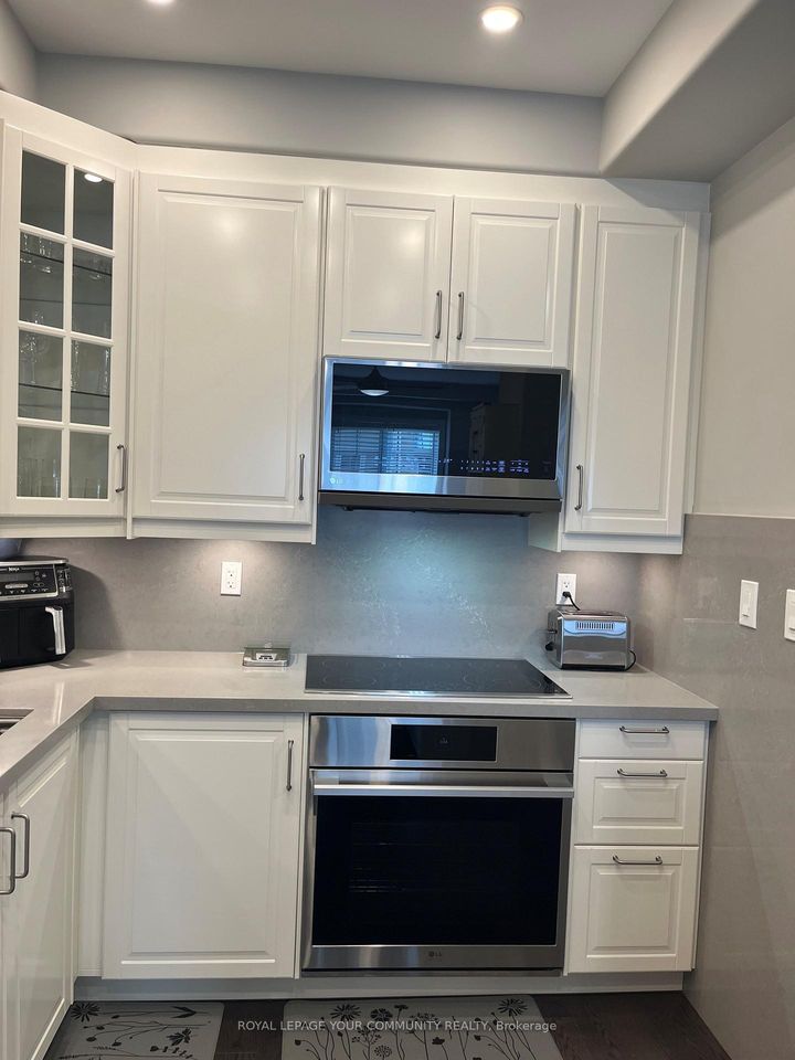 Photo 10 at 49 - 201 Westbank Trail, Stoney Creek Mountain, Hamilton