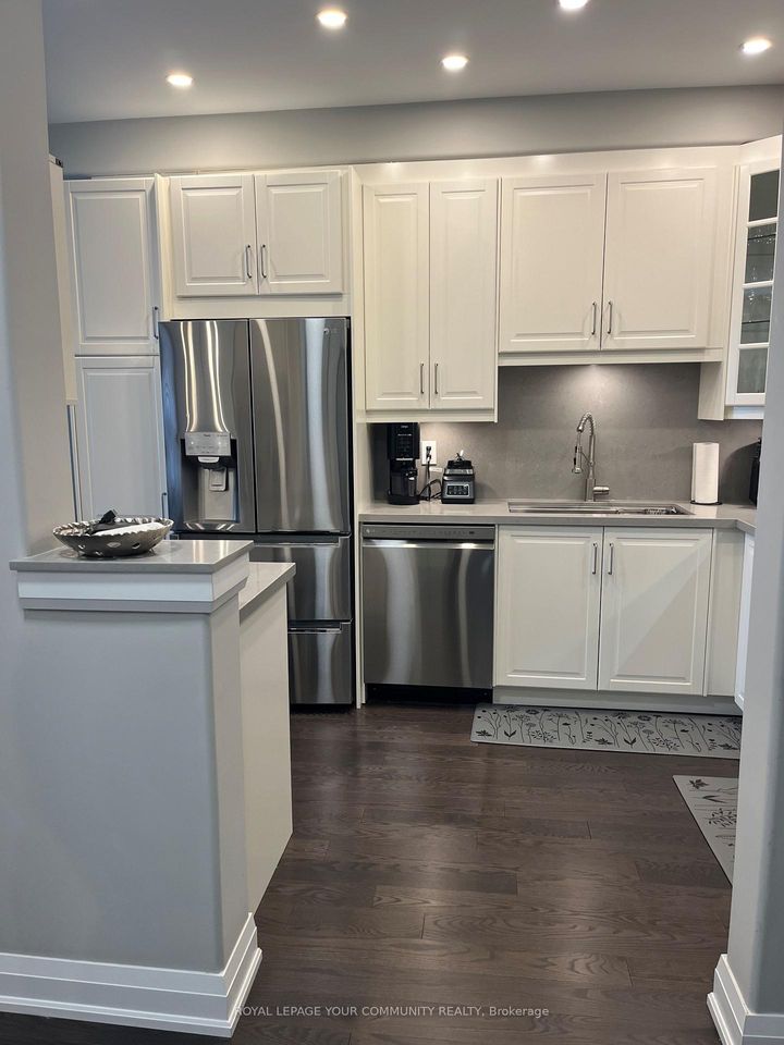 Photo 12 at 49 - 201 Westbank Trail, Stoney Creek Mountain, Hamilton