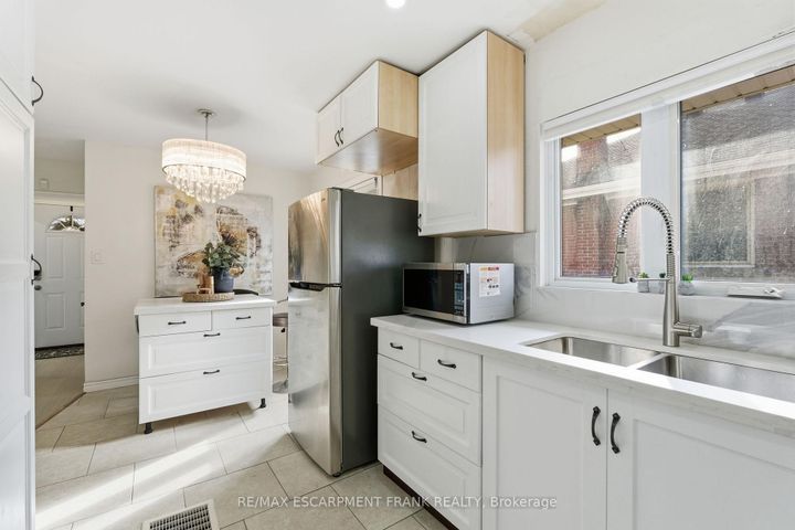 Photo 19 at 352 East 28th Street, Burkholme, Hamilton