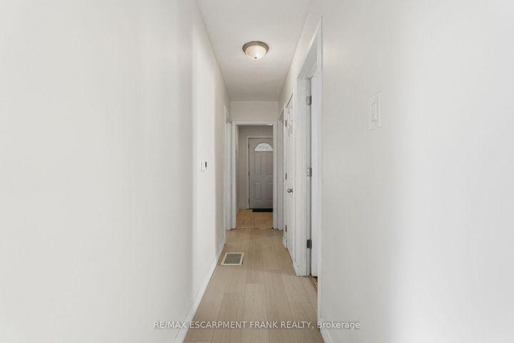 Photo 20 at 352 East 28th Street, Burkholme, Hamilton