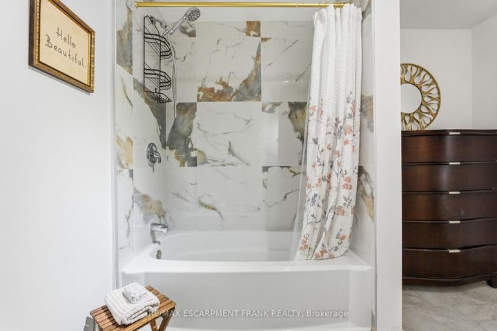 Photo 28 at 352 East 28th Street, Burkholme, Hamilton