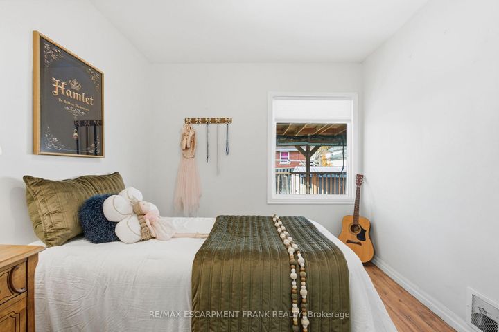 Photo 31 at 352 East 28th Street, Burkholme, Hamilton