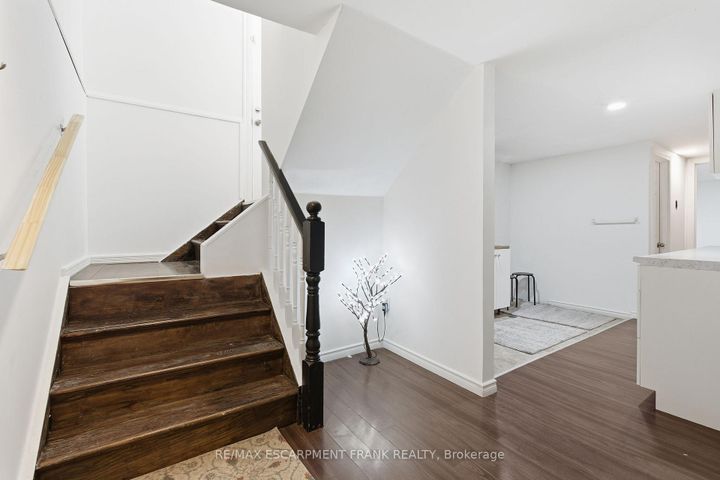 Photo 34 at 352 East 28th Street, Burkholme, Hamilton