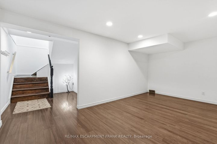 Photo 36 at 352 East 28th Street, Burkholme, Hamilton