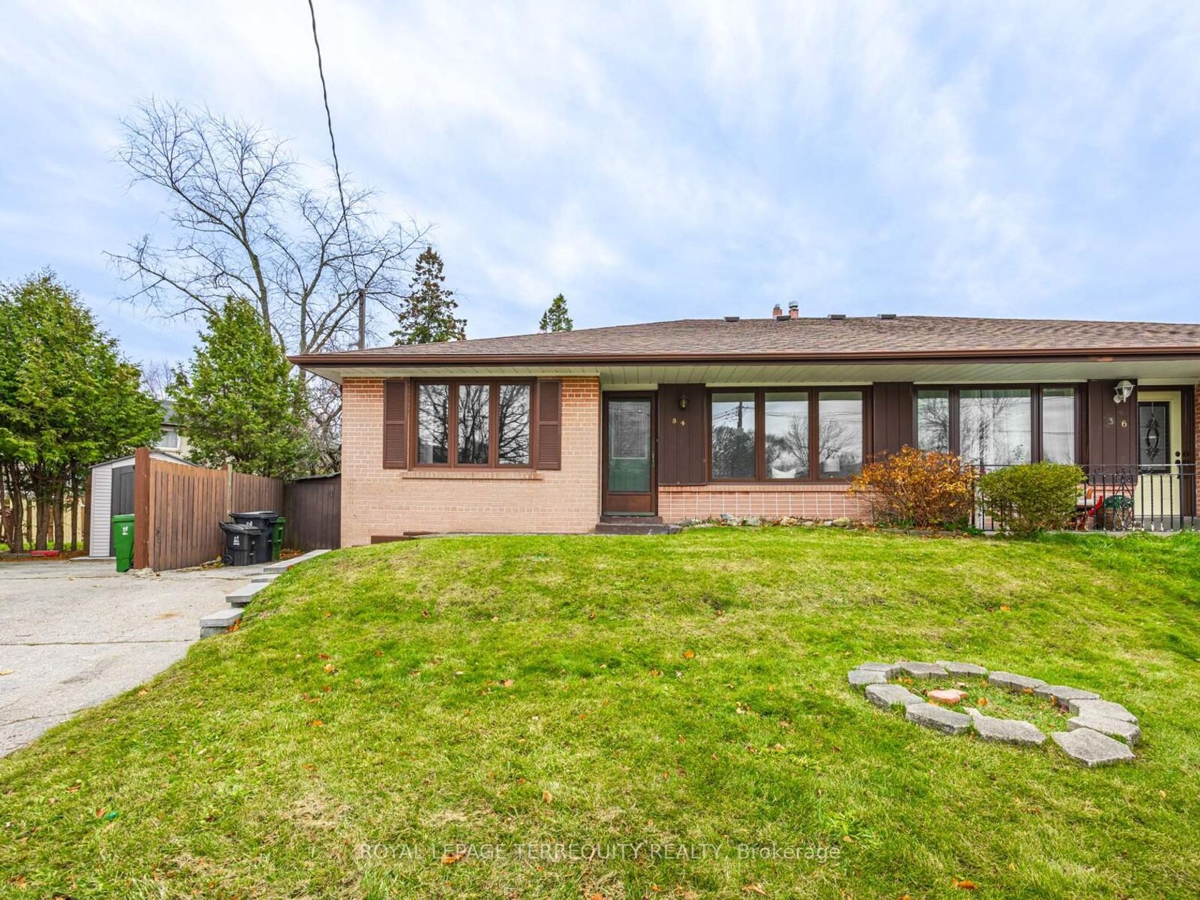 34 Athenia Court, West Hill, Toronto 