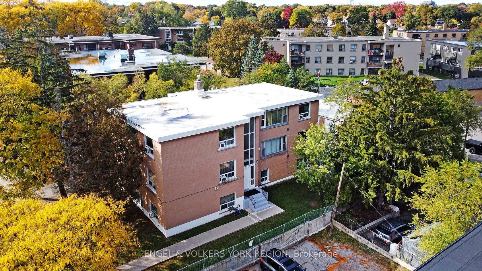 45 Leduc Drive, Kipling, Toronto 