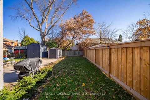 Photo 37 at 203 Oak Park Avenue, Lumsden, Toronto