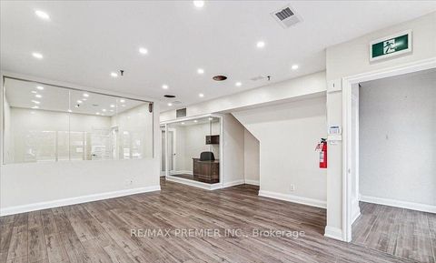 Photo 3 at 20 - 80 Carlauren Road, East Woodbridge, Vaughan