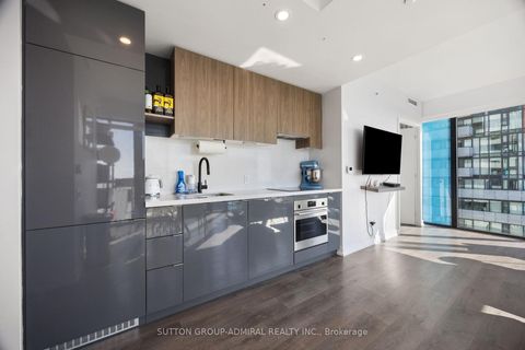 Photo 11 at 3309 - 161 Roehampton Avenue, Mount Pleasant West, Toronto