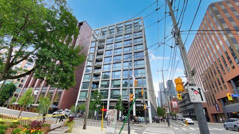 Photo 3 at 518 - 39 Brant Street W, Niagara, Toronto