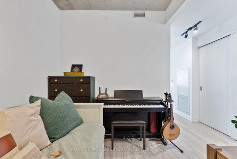 Photo 6 at 1203 - 458 Richmond Street W, Waterfront Communities C1, Toronto