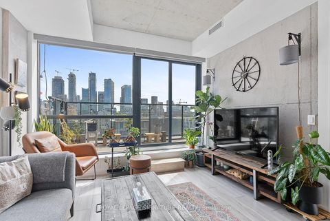 Photo 14 at 1203 - 458 Richmond Street W, Waterfront Communities C1, Toronto