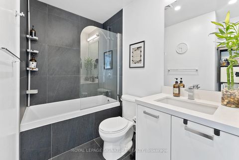 Photo 22 at 1203 - 458 Richmond Street W, Waterfront Communities C1, Toronto