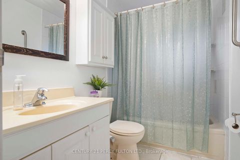 Photo 18 at 72 - 94 Plum Tree Way, Branson, Toronto