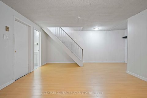 Photo 27 at 72 - 94 Plum Tree Way, Branson, Toronto