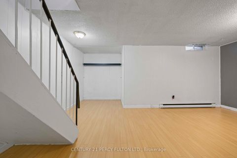 Photo 28 at 72 - 94 Plum Tree Way, Branson, Toronto