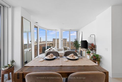 Photo 2 at 831 - 155 Merchants' Wharf, Waterfront Communities C8, Toronto