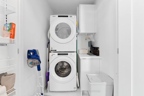 Photo 17 at 831 - 155 Merchants' Wharf, Waterfront Communities C8, Toronto