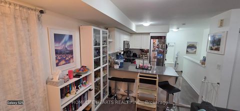 Photo 8 at 3 - 163 William Duncan Road, CFB, Toronto