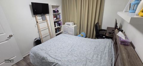 Photo 11 at 3 - 163 William Duncan Road, CFB, Toronto