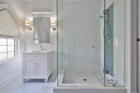 Photo 21 at 144 Brooke Street, Yorkhill, Vaughan