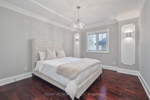 Photo 28 at 144 Brooke Street, Yorkhill, Vaughan