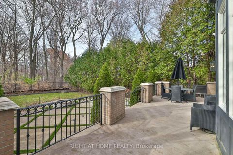 Photo 35 at 144 Brooke Street, Yorkhill, Vaughan