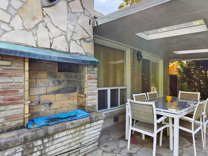 Photo 10 at 46 Palomino Crescent, Bayview Village, Toronto