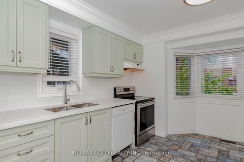 Photo 12 at 24 Wallace Street, West Woodbridge, Vaughan