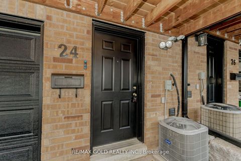 Photo 39 at 24 Wallace Street, West Woodbridge, Vaughan