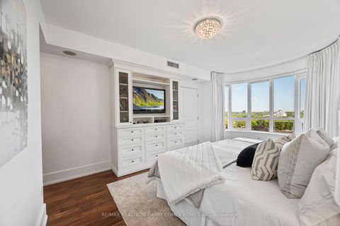 Photo 12 at 805c - 662 Sheppard Avenue E, Bayview Village, Toronto