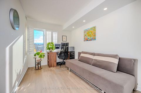 Photo 10 at 316 - 211 Randolph Road, Leaside, Toronto
