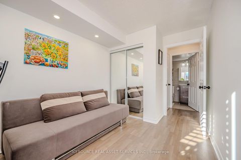 Photo 11 at 316 - 211 Randolph Road, Leaside, Toronto