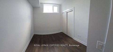 Photo 6 at L115 - 9560 Islington Avenue, Sonoma Heights, Vaughan