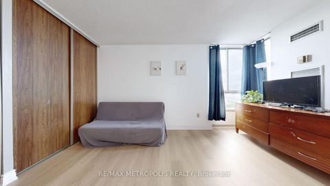 Photo 14 at 713 - 10 Martha Eaton Way, Amesbury, Toronto