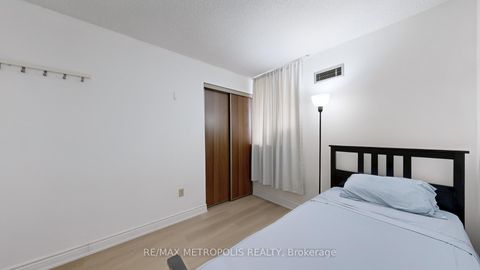 Photo 17 at 713 - 10 Martha Eaton Way, Amesbury, Toronto